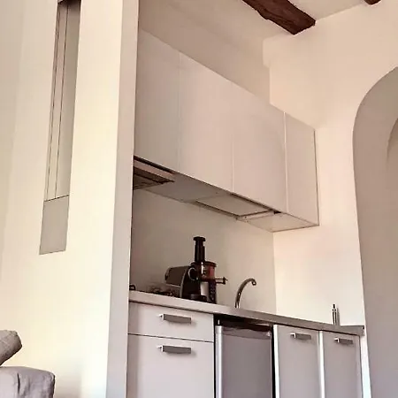 In Porta Venezia شقة